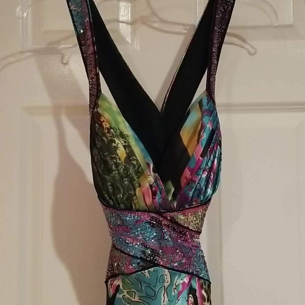 Super hot dress! - Picture 4 of 8